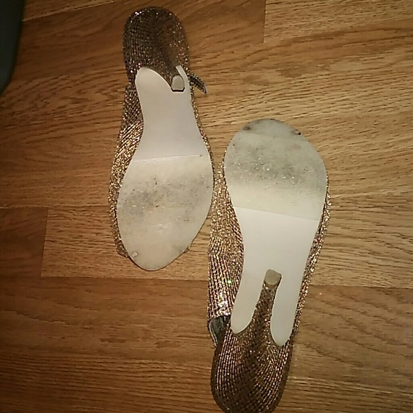 Heels - Picture 3 of 5